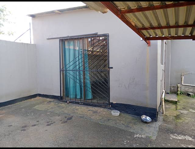 2 BEDROOM FREEHOLD FOR SALE IN NORTHDALE